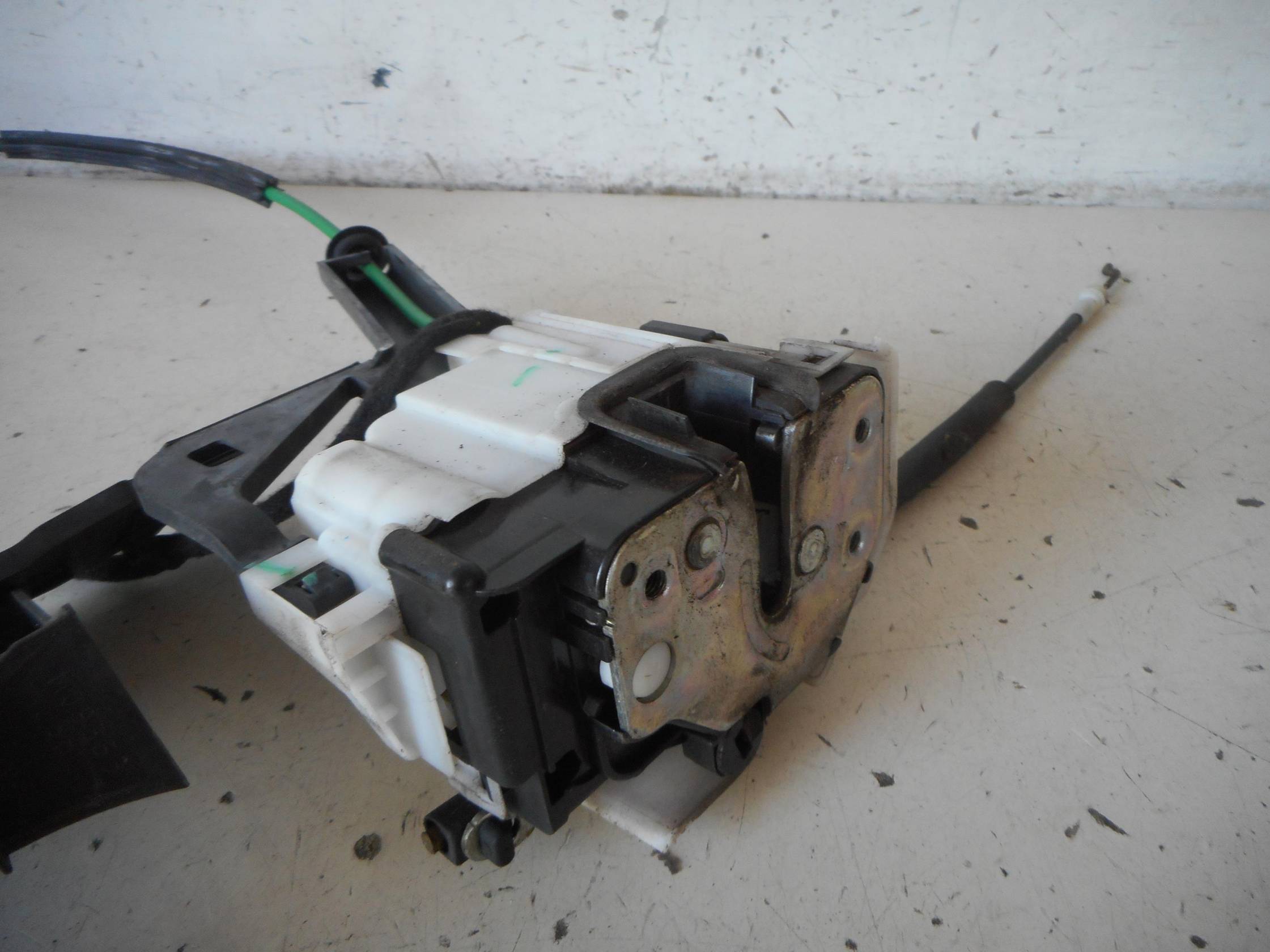 Serratura porta ant. dx.